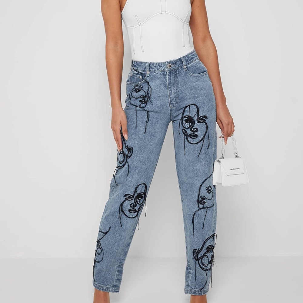 Maniere de Voir line art mom jeans